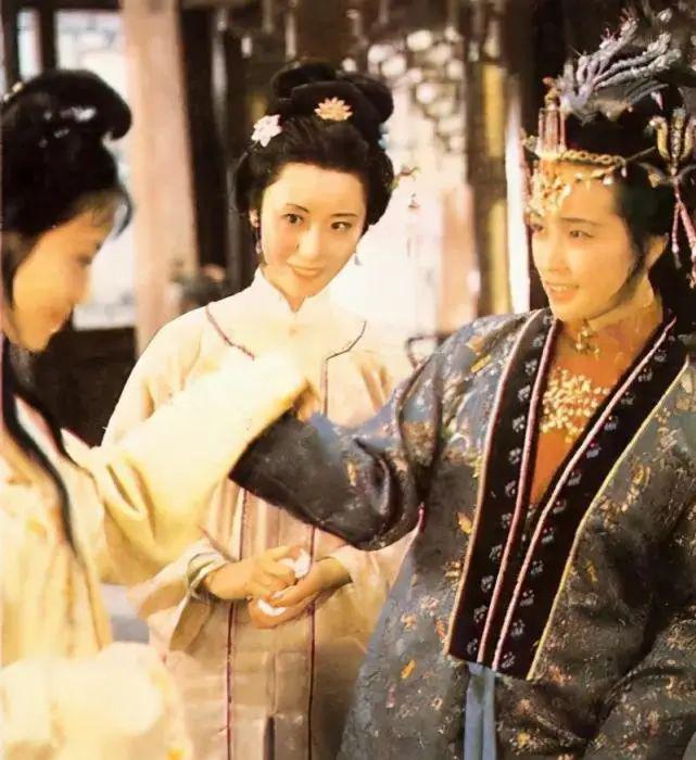 王扶林说陈晓旭「不够漂亮」！另一位林妹妹，连刘晓庆都为她做配