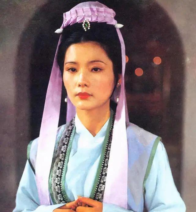 王扶林说陈晓旭「不够漂亮」！另一位林妹妹，连刘晓庆都为她做配