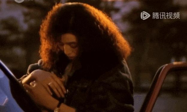 太敢拍！30年了，她美得遥遥领先