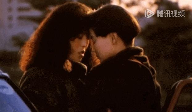 太敢拍！30年了，她美得遥遥领先