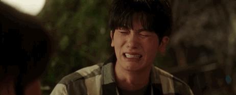 消失十年后复出，还是稀巴烂