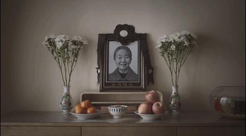 因为这个「小三」，内娱又炸了