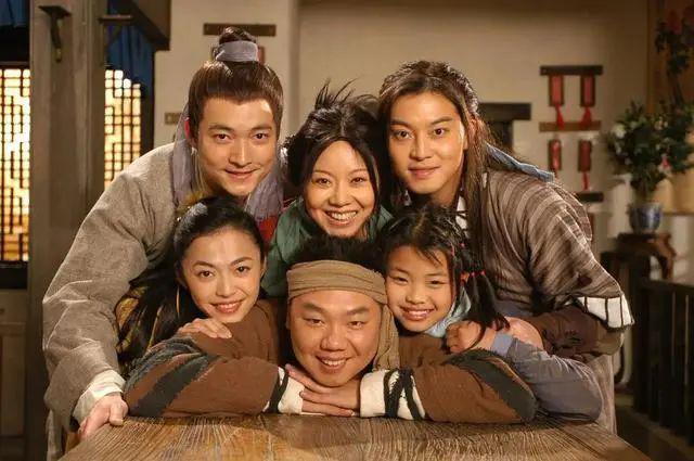 这五部电视剧翻拍就是“毁经典”，单是服化道就秒杀现偶