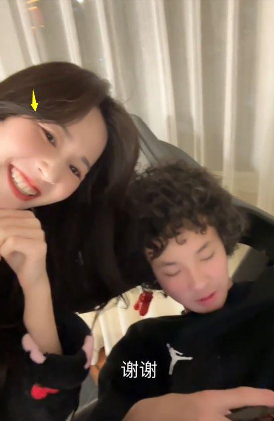 马景涛和前妻为儿子庆生：吴佳尼变化大，马景涛比儿子时髦