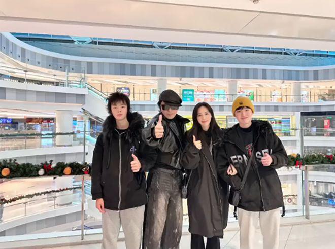 马景涛和前妻为儿子庆生：吴佳尼变化大，马景涛比儿子时髦