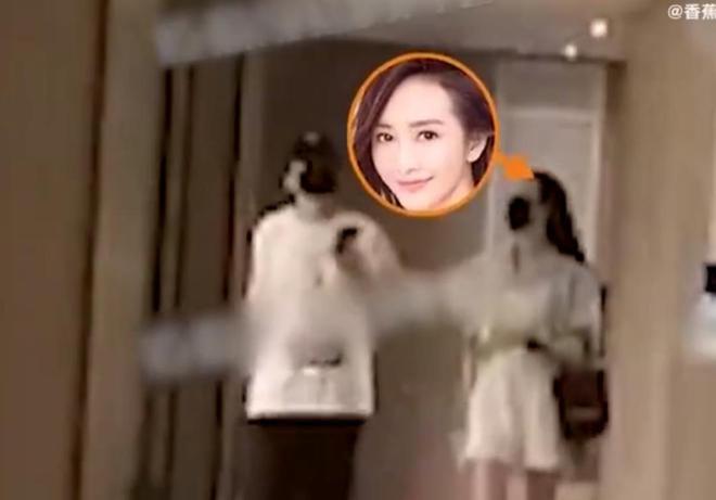 孕期疑遭劈腿，未婚生女不敢官宣，她算不算自食苦果？