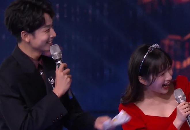 湖南台小年夜春晚阵容官宣！有张杰没谢娜，又是何炅挑大梁