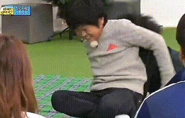 还记得韩版《爸爸去哪儿》里的俊秀吗？16岁身高191？