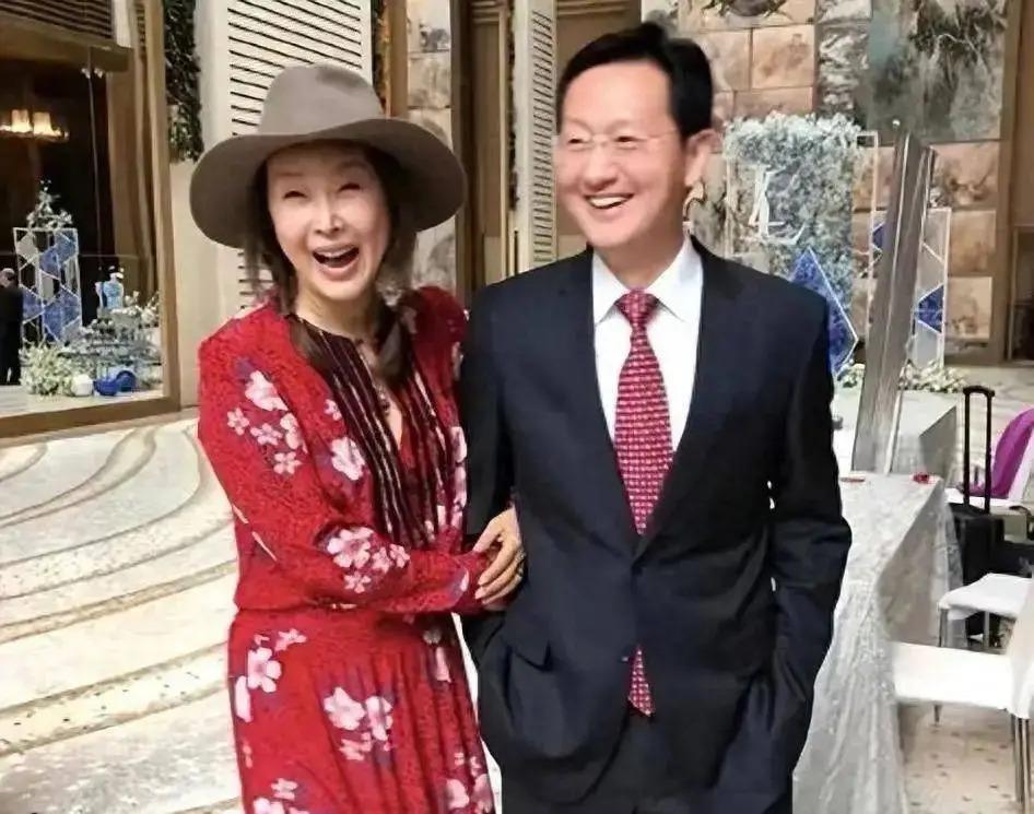 还记得唱《祝你平安》的孙悦吗？隐退8年后重回观众视线