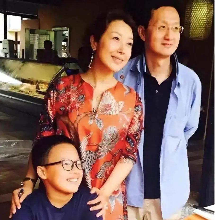 还记得唱《祝你平安》的孙悦吗？隐退8年后重回观众视线