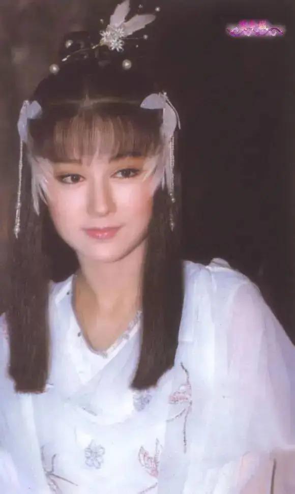 潘迎紫：72岁美得像30岁，曾50岁扮演少女无违和感