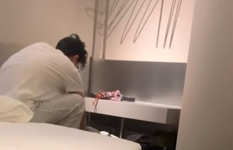 有女朋友，也要和别人亲吻的无辜男人一枚呀