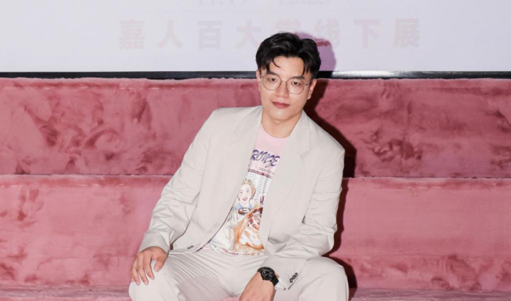 有女朋友，也要和别人亲吻的无辜男人一枚呀