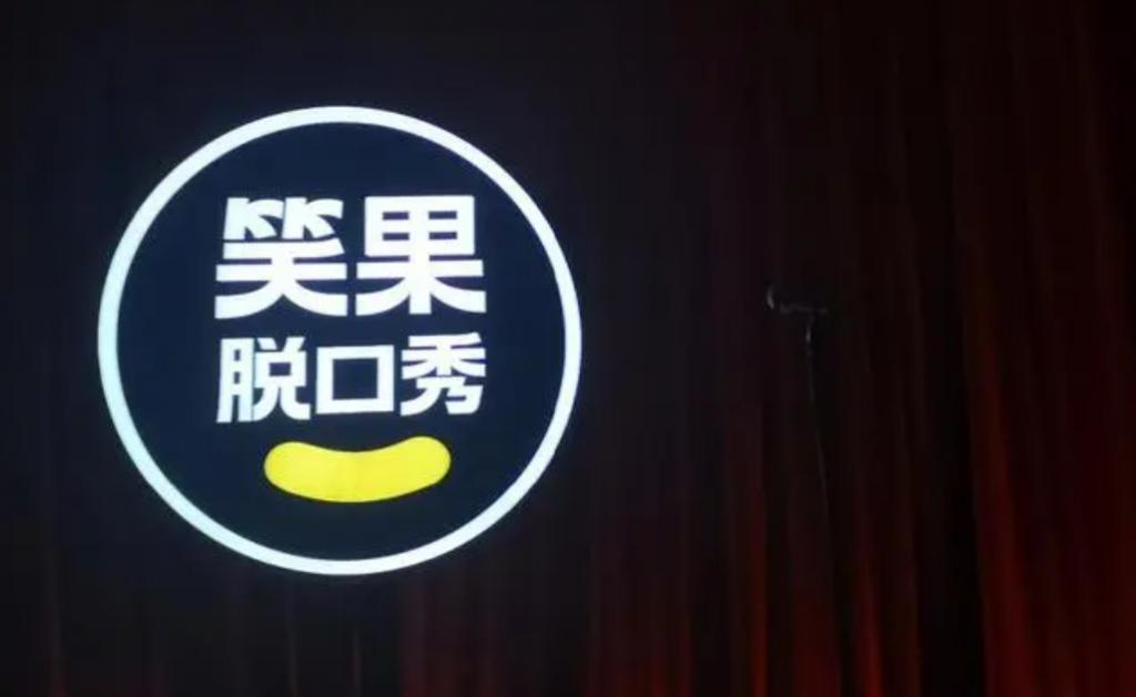 有女朋友，也要和别人亲吻的无辜男人一枚呀