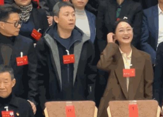 人民大会堂明星素颜现身，真实状态曝光，陈道明咋长这样了