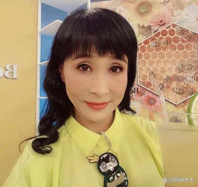 不孕不育遭丈夫抛弃，56岁女星患12种疾病入院
