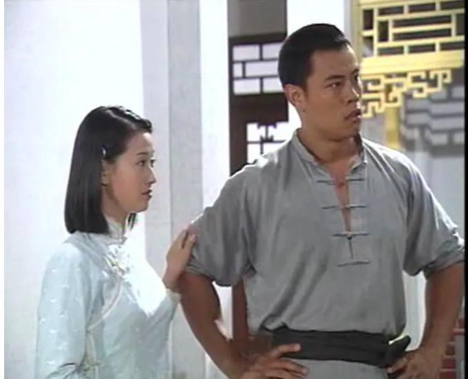 24年前的这部剧：贾静雯颜值巅峰，马伊琍被「秒成路人」