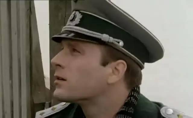 《沉静如海》：9.2分，最干净的战争爱情片，却被名字耽误