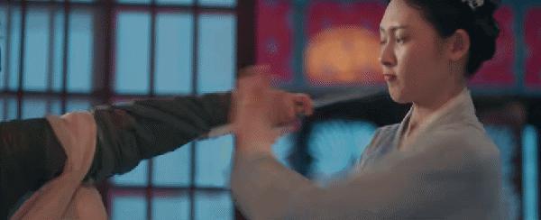 才播一天拿下飙升榜第一，2月份最期待黑马剧开播就炸了