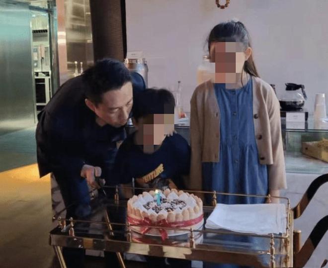 汪小菲陪子女过小年与张兰连麦，自曝在台北没住处需租房