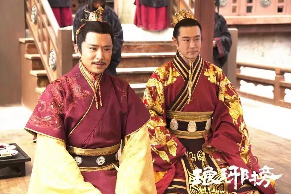 凭《情深深雨蒙蒙》爆红，为女友放弃表演，才知女友竟是她