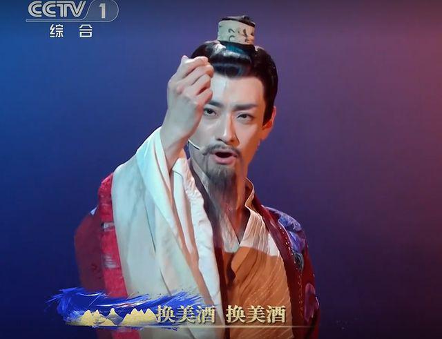 央视小年春晚11大看点，康辉撒贝宁神话歌曲太动人