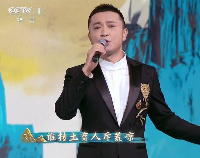 央视小年春晚11大看点，康辉撒贝宁神话歌曲太动人