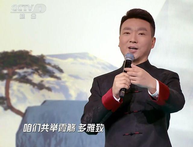 央视小年春晚11大看点，康辉撒贝宁神话歌曲太动人