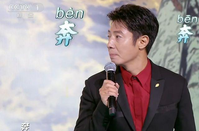 央视小年春晚11大看点，康辉撒贝宁神话歌曲太动人