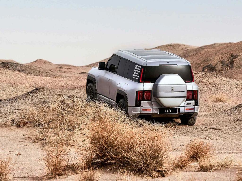 2024 开年，比亚迪和理想被双杀，华为还有大招！