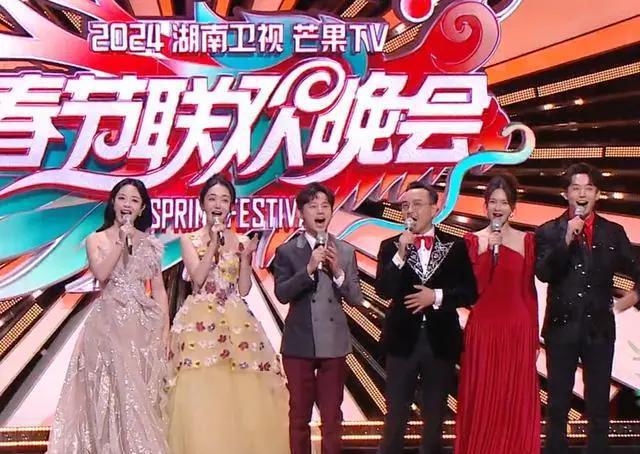 顶流粉丝开撕、大变活人、跳科目三，都太抓马了