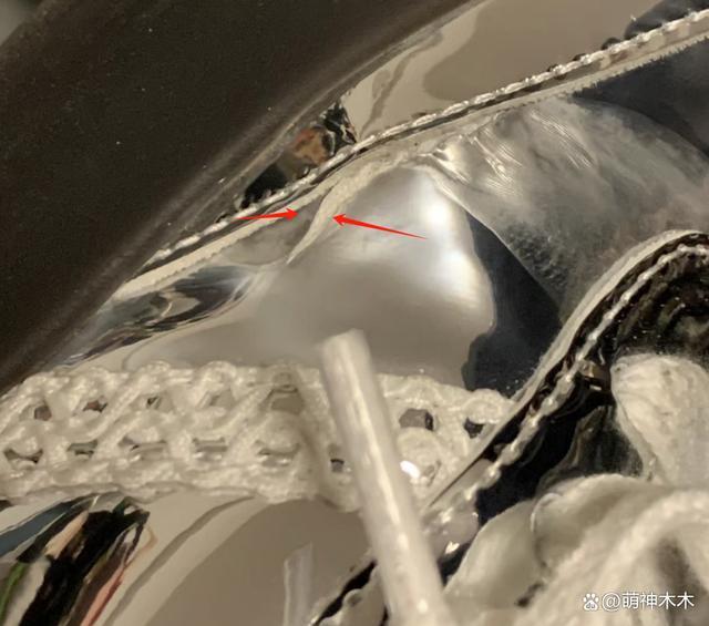 白敬亭潮牌翻车？衣服抽检不合格被通报，质量问题引发争议