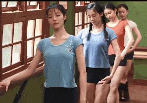 同一起跑线走红，如今有人结婚生子有人傍大款，天差地别