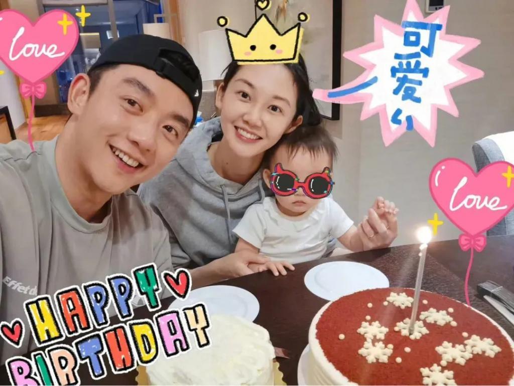 同一起跑线走红，如今有人结婚生子有人傍大款，天差地别