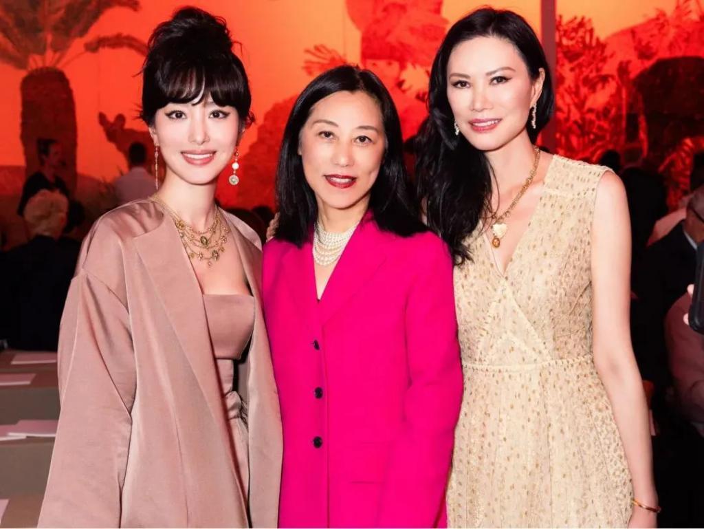 同一起跑线走红，如今有人结婚生子有人傍大款，天差地别