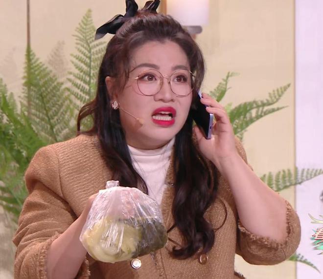 尴尬喊麦，无聊小品，湖南台小年春晚“土”出圈