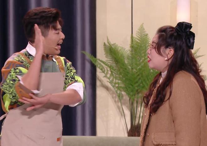 尴尬喊麦，无聊小品，湖南台小年春晚“土”出圈