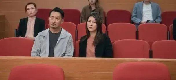 “御用阿Sir”河国荣烧炭自杀：娱乐圈边缘人艰难生存实录