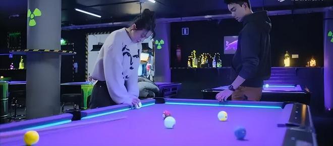 《在暴雪时分》首播数据逆天，赵今麦自然松弛，王星越不比吴磊差