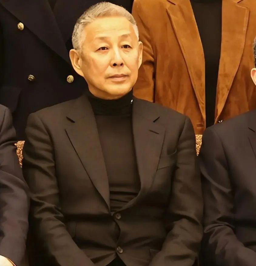 北京这场会议，吴京被骂开会戴帽子不礼貌，真冤还是飘了？