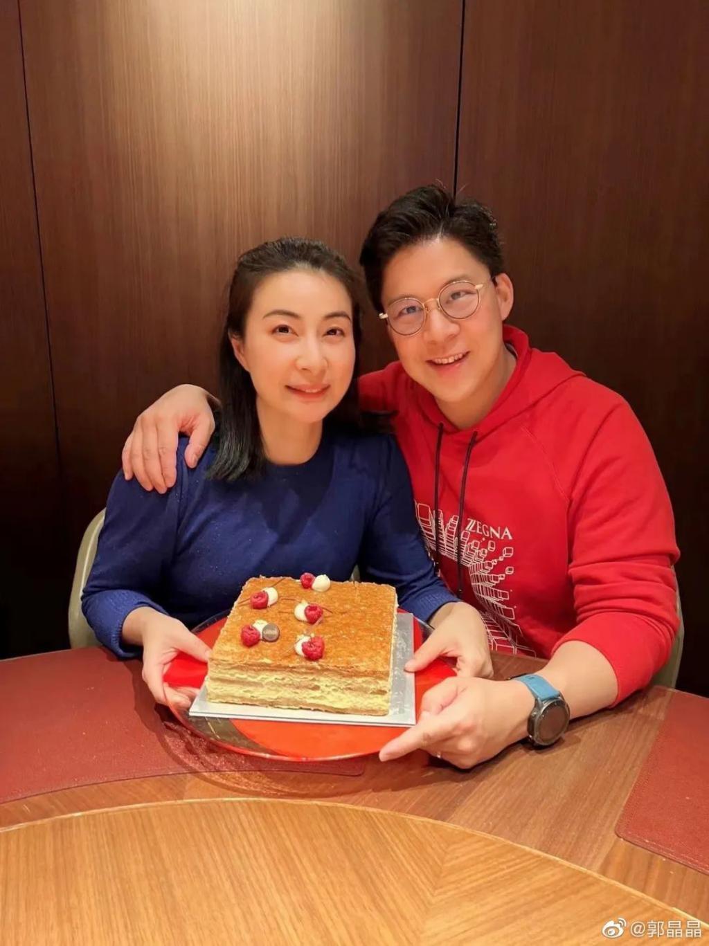 郭晶晶：结婚12年，豪门带不给我安全感
