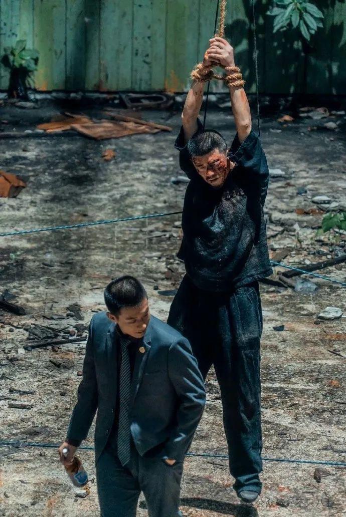 她谈个恋爱而已，竟然被骂到情绪崩溃？