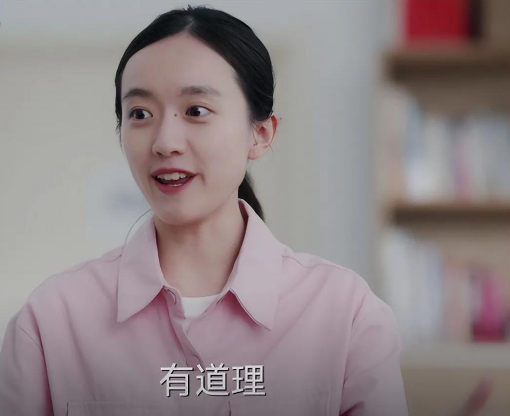 不笑场吗？53岁张嘉益新剧演喊大13岁的方青卓“妈妈”