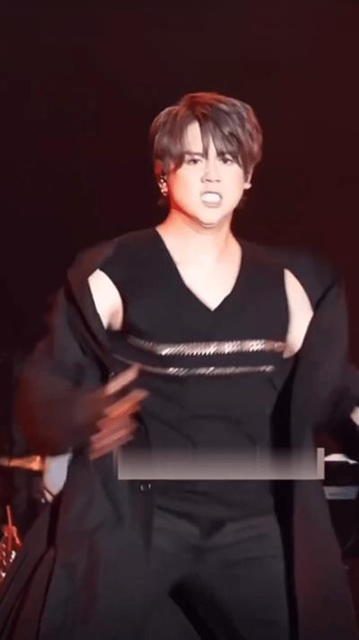 他是女装大佬？？