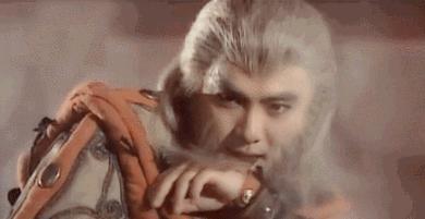 他是女装大佬？？