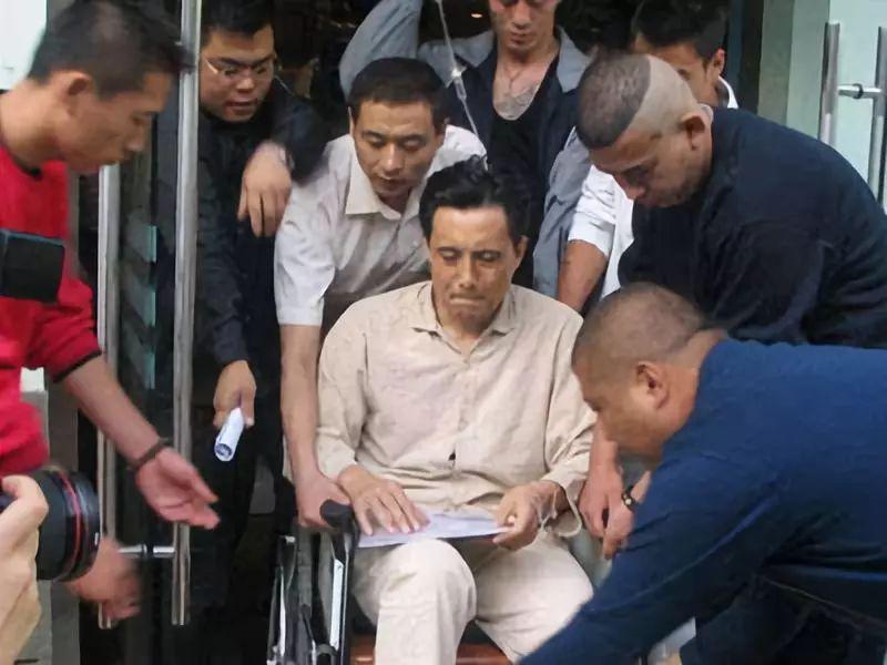 他是女装大佬？？