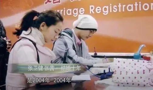 他是女装大佬？？