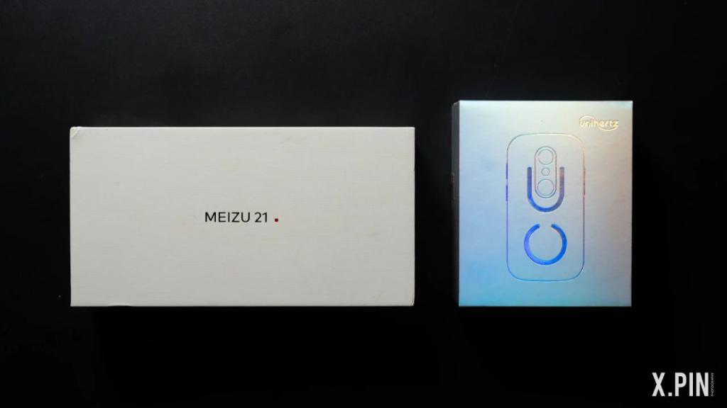 别嫌手机屏幕大了，真小屏手机来了我怕你把持不住。