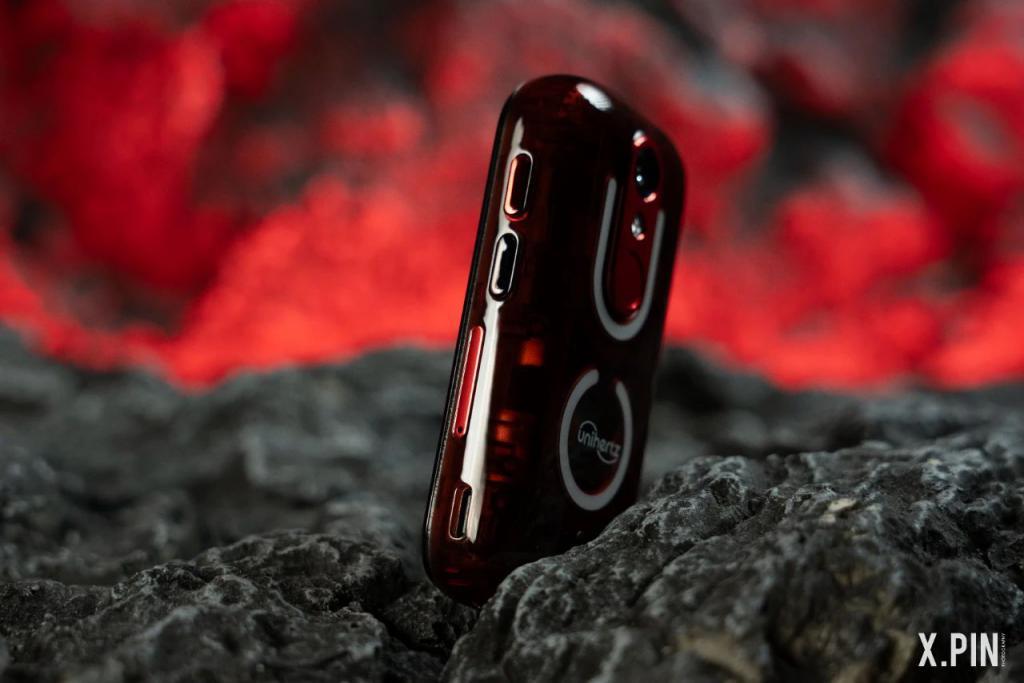 别嫌手机屏幕大了，真小屏手机来了我怕你把持不住。