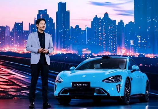 为了造车，雷军连手机都不管了？